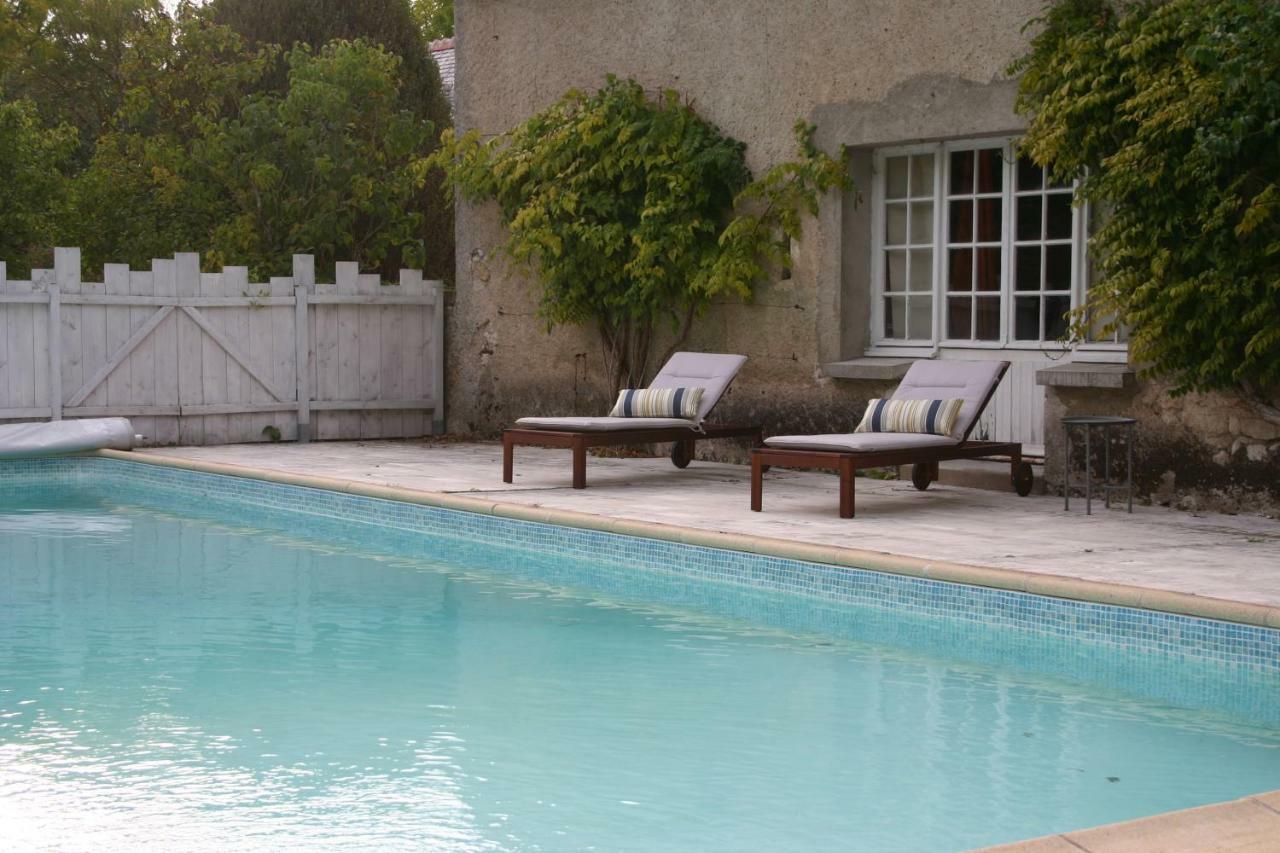 Les Charlotieres Villa Chailles  Luaran gambar